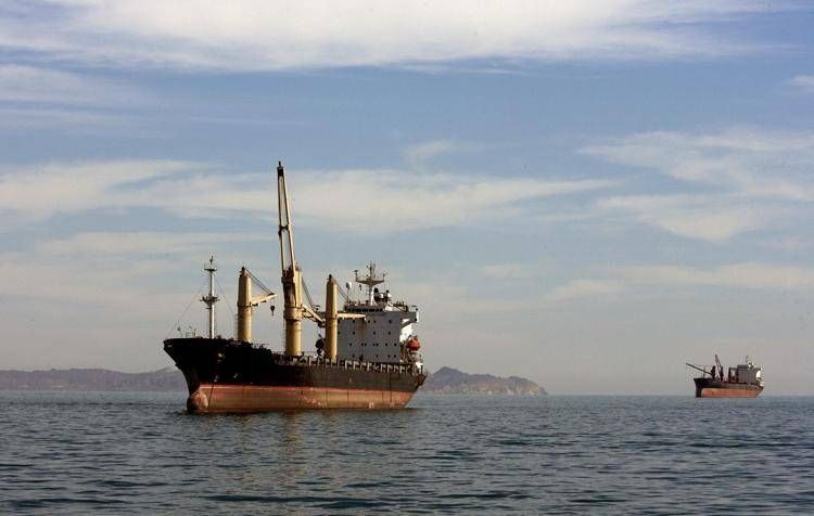 Iran, il paradosso della guerra di Trump: Teheran guadagna il doppio di prima con il petrolio