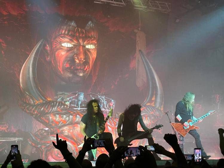 I Kreator sul palco dell'Alcatraz di Milano