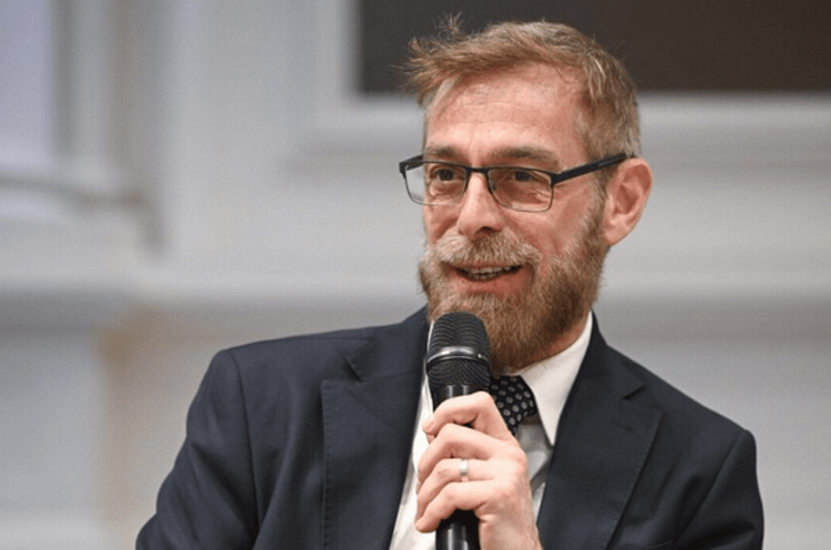 Farmaceutica, Strozzi (Maeci): 