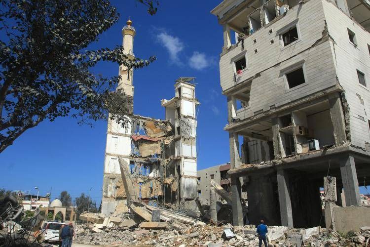 Trump: “Se accordi falliscono pronti a colpire Iran”. Libano e Israele dialogo a Washington