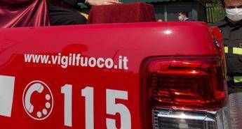 Roma, incidente sulla Colombo: 17enne su minicar elettrica sbanda e finisce all'ospedale