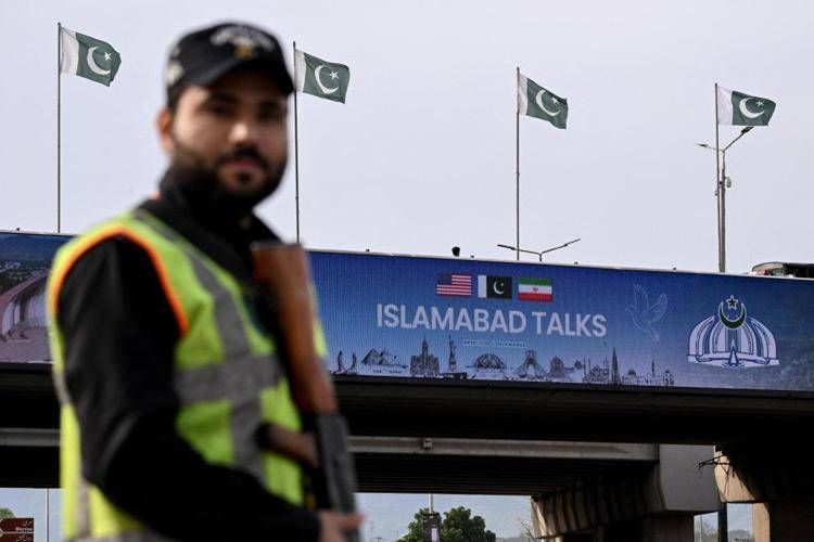 Colloqui a Islamabad (Afp)