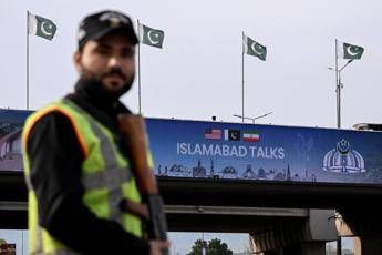 Colloqui a Islamabad (Afp)