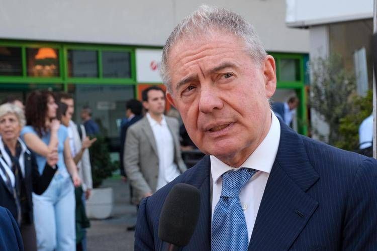 Vinitaly, confronto Urso-Stefani su Hormuz e materie prime critiche per le imprese