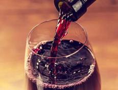 Un bicchiere di vino - (Fotogramma)
