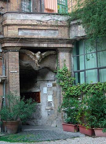 Uno scorcio di Via Margutta immortalata dal film 'Vacanze Romane',  interpretato da Gregory Peck e Audrey Hepburn