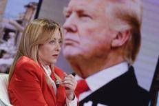 Giorgia Meloni e sullo sfondo Donald Trump - (IPa)