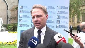 Pacchetto Vino, Lollobrigida: 