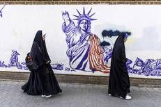 Murales anti-Usa a Teheran - (Afp)