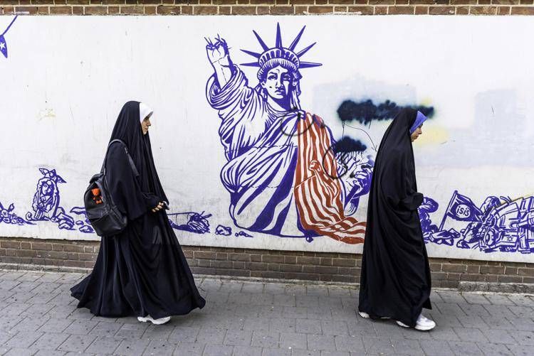 Murales anti-Usa a Teheran - (Afp)