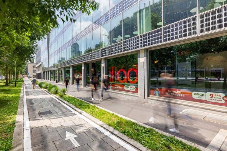 Iliad lancia 5g Standalone a Fuorisalone 2026, renderà più veloce accesso a eventi