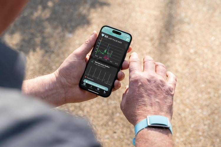 Braccialetto hi-tech rileva parametri e avvisa, Policlinico Umberto I Roma primo ad adottarlo