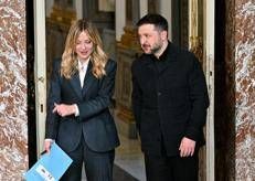 Volodymyr Zelensky e Giorgia Meloni a Palazzo Chigi - Afp