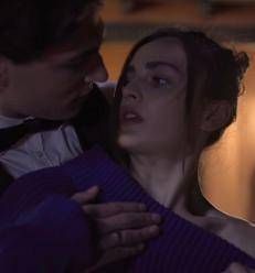 Maria De Filippi porta il micro‑drama in Italia: ecco la serie che si guarda scrollando