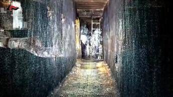 Napoli, rapina al Credit Agricole: in una ricostruzione 3D il tunnel scavato sotto il caveau - Video