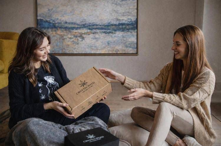 Crystalweed si rinnova: nuovi collaboratori, tre infiorescenze inedite e una linea di funghi Made in Italy