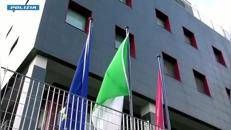 Guida ubriaco, lo fermano: in auto 176 chili di droga - Video