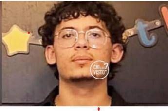 Trovato morto Vincenzo Iannitti, confessa amico 19enne: "L'ho accoltellato e gettato dal terrazzo"