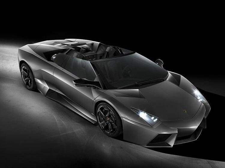 Lamborghini few-off roadster, il vertice V12 a cielo aperto