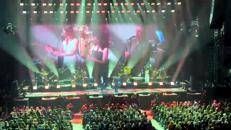 Morandi live a Roma, Sal Da Vinci sul palco per un duetto speciale - Video
