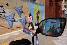 Murales anti Usa in Iran - (Afp)