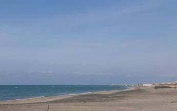 La spiaggia di Ostia - (Ipa)