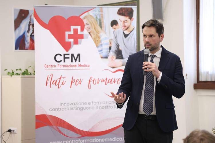 Arriva in Italia RevivR, l'app che insegna il massaggio cardiaco in 15 minuti