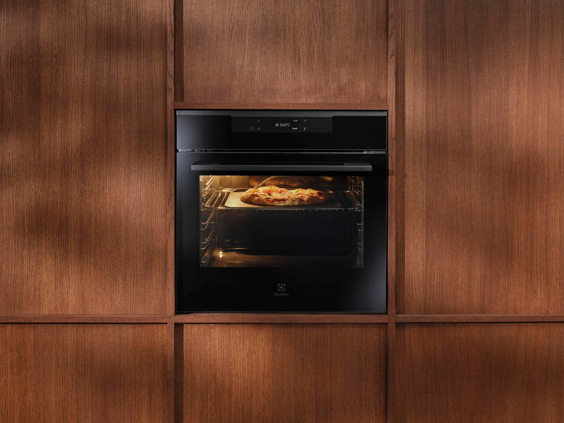 Pizza professionale a casa: il nuovo forno da 340°C