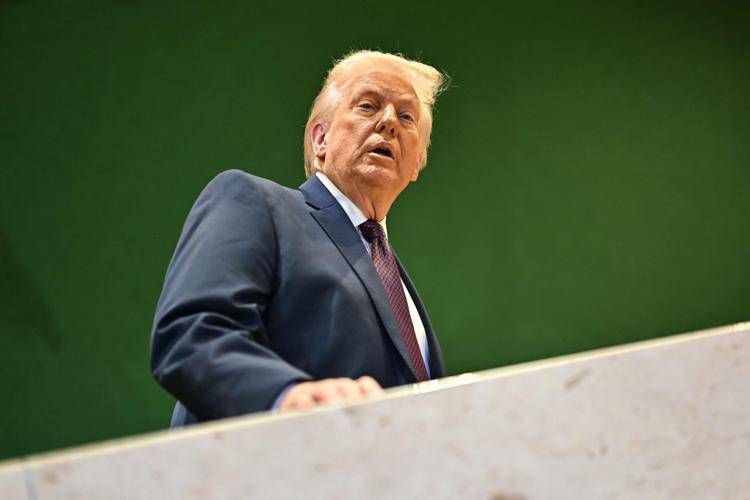 Spari alla cena con i giornalisti della Casa Bianca, Trump portato al sicuro