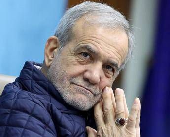 Il presidente iraniano Masoud Pezeshkian - Fotogramma /Ipa