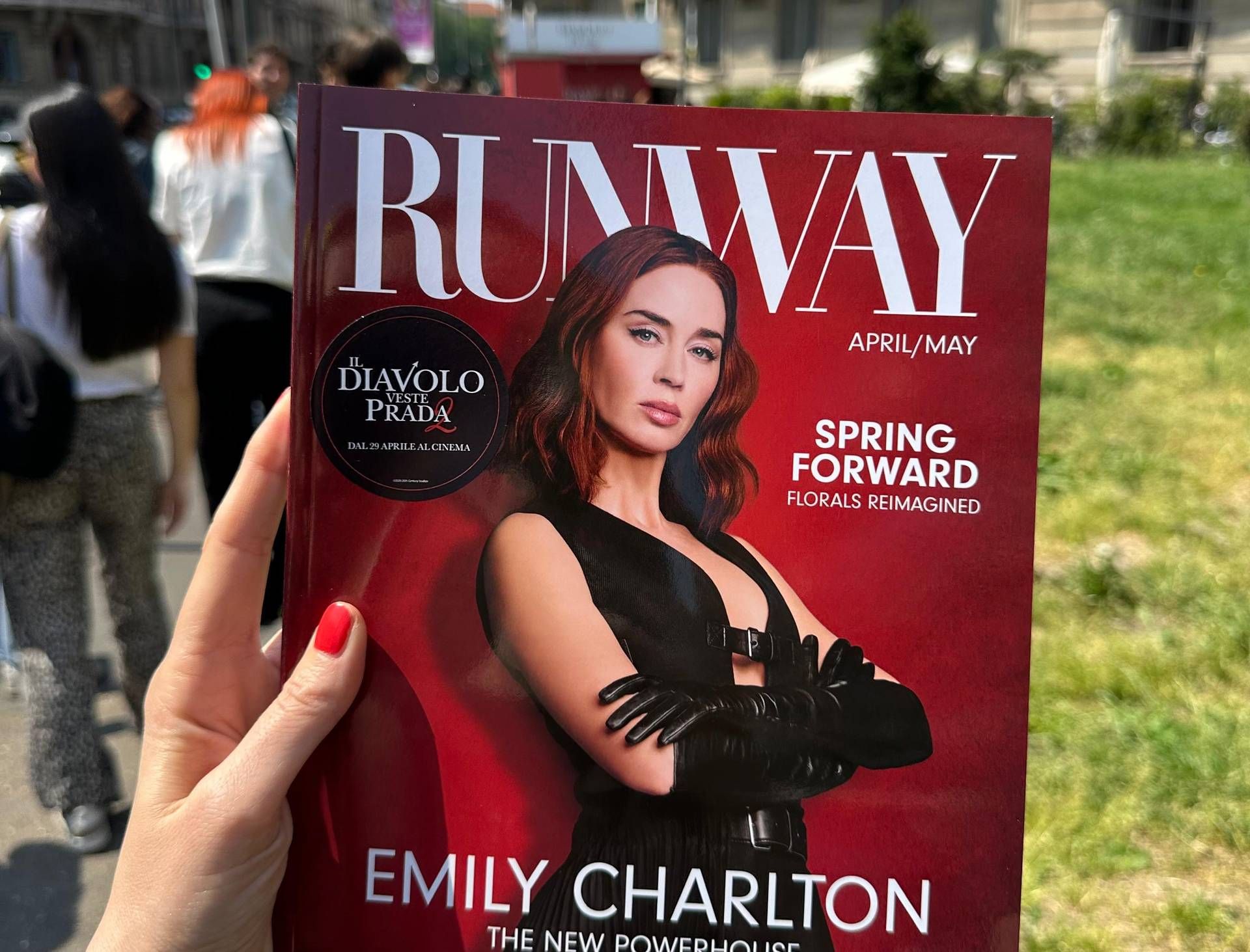 ‘Il Diavolo Veste Prada 2’, a Milano tutti in coda per una copia di ‘Runway’