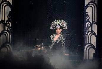 Dita Von Teese, a Milano una notte di magia tra glamour e sogno hollywoodiano