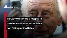 Re Carlo e il lavoro a maglia, la passione antistress condivisa con l'olimpionico Daley