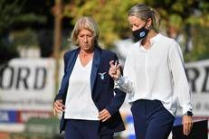 L'eurodeputata M5S, ex calciatrice ed allenatrice Carolina Morace (a sinistra) - Fotogramma/Ipa