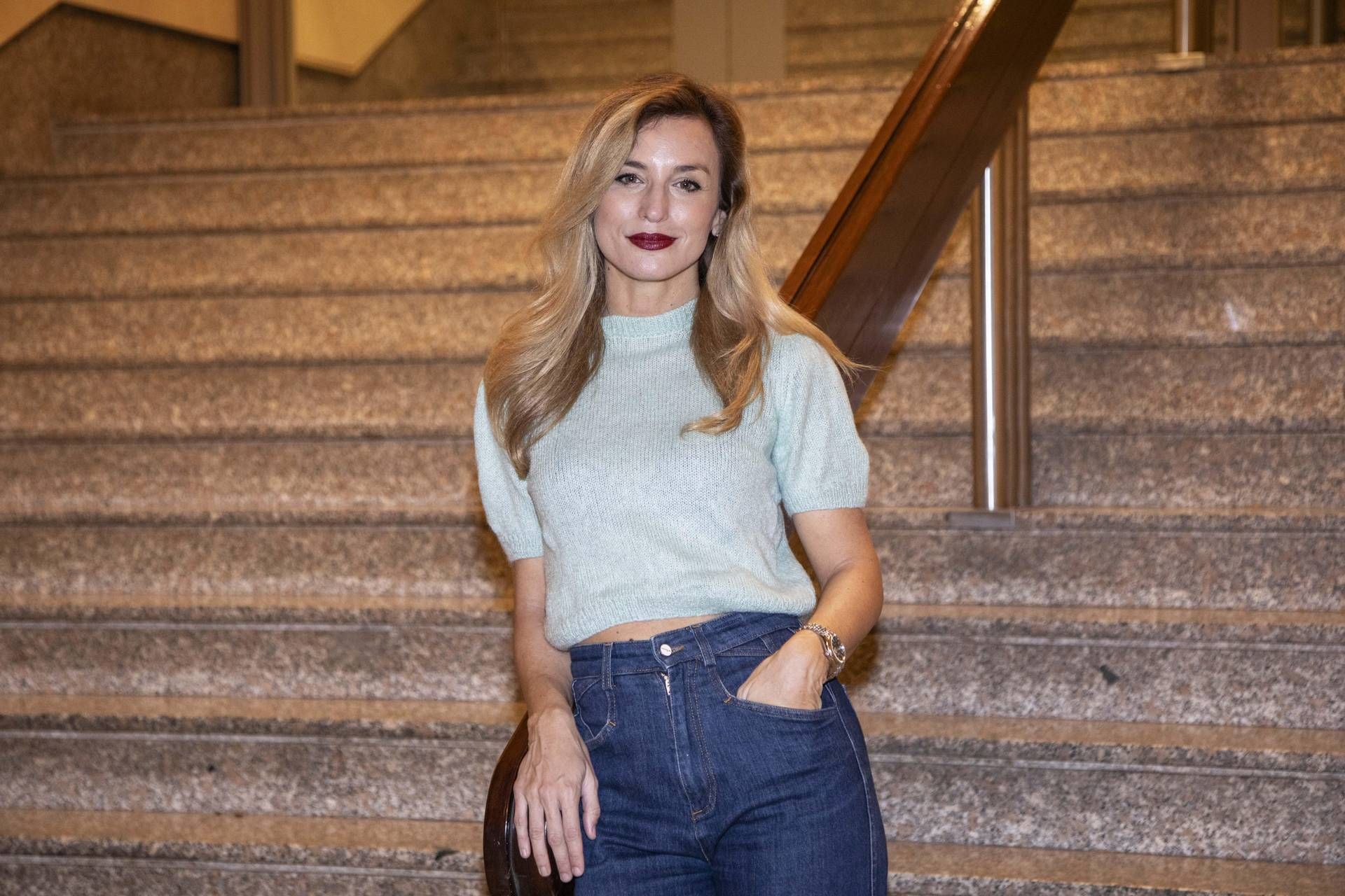 Beatrice Venezi verso battaglia legale dopo il licenziamento dalla Fenice, scontro anche sul precontratto