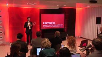 Digitale: iliad presenta proposta per accelerare reti mobili in Italia