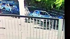 25 aprile, il momento degli spari dopo il corteo a Roma - Video