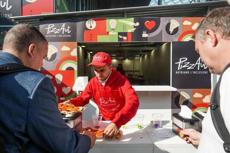 Stand di PizzAut - Fotogramma /Ipa