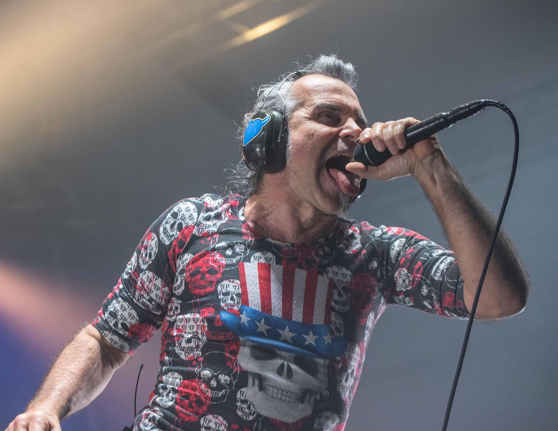 Pelù e lo show denuncia al Concertone primo maggio: "Mussolini traditore morto sul lavoro"