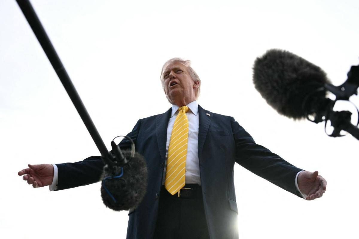 https://www.adnkronos.com/resources/02a5-208a1b9c9da8-2ee663146ac1-1000/format/huge/trump_microfoni_afp_0305.jpeg