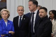 Ursula von der Leyen, Mark Carney,  Mark Rutte e Volodymyr Zelensky - AFP