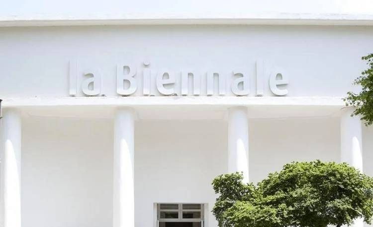 Biennale Arte, Giuli: "Buttafuoco? Gli ho scritto un messaggio ma non ha risposto"
