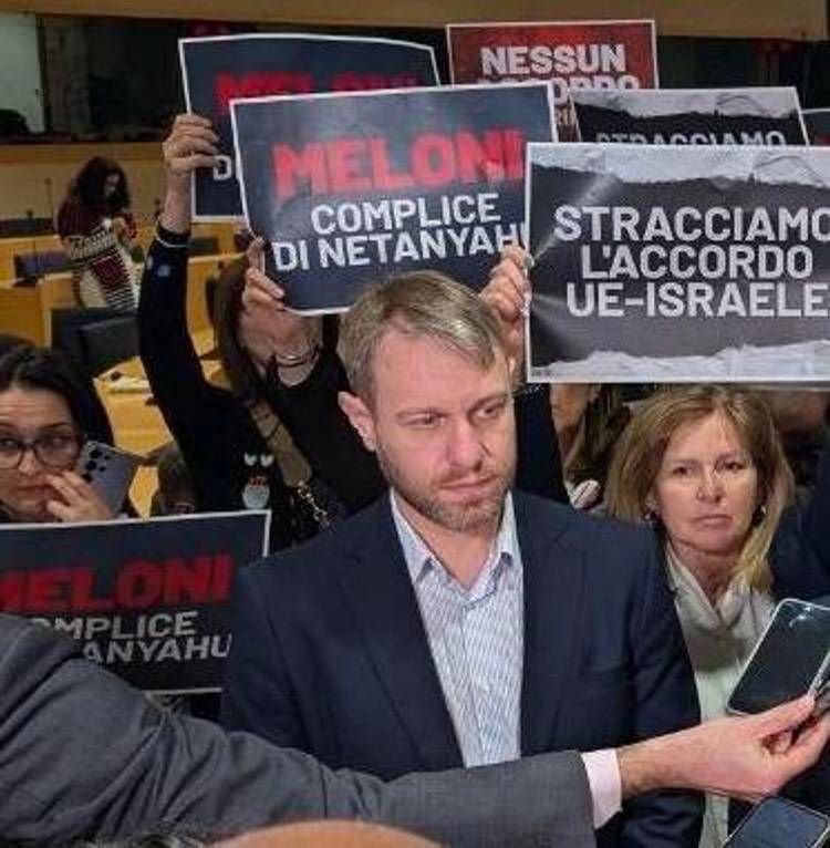 L'eurodeputato del M5S Danilo Della Valle - Foto M5S