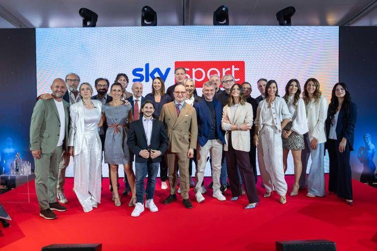 La grande estate italiana su Sky Sport, si comincia con gli Internazionali di tennis una gara su Tv8 in chiaro