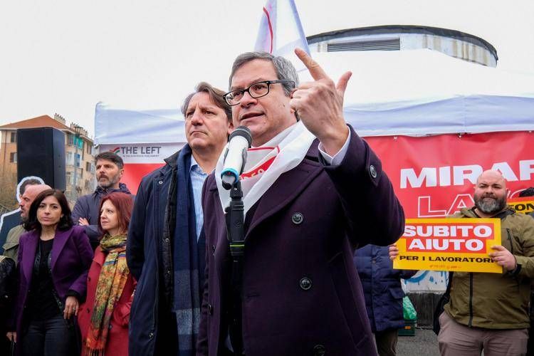 Il vice capodelegazione del M5S a Bruxelles, Gaetano Pedullà (in primo piano) - Fotogramma/Ipa