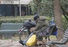 Un clochard a Milano  - Fotogramma/Ipa