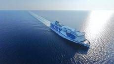 Mamma mia, che festa con Moby e Tirrenia! Il secondo passeggero ha il 100 per 100 di sconto, arrivano i maxischermi a led su legacy e fantasy e il Moby club cresce ancora