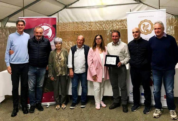 Vino, Professione Cantiniere: a Montepulciano premiato Antonio Troisi dell’Azienda Raspanti