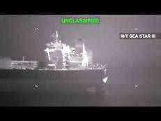 Attacco alla petroliera, il caccia Usa colpisce nello Stretto di Hormuz - Video