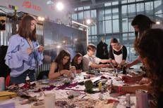 Alcuni giovani creativi presenti a Roma alla II edizione di 'Forma' 